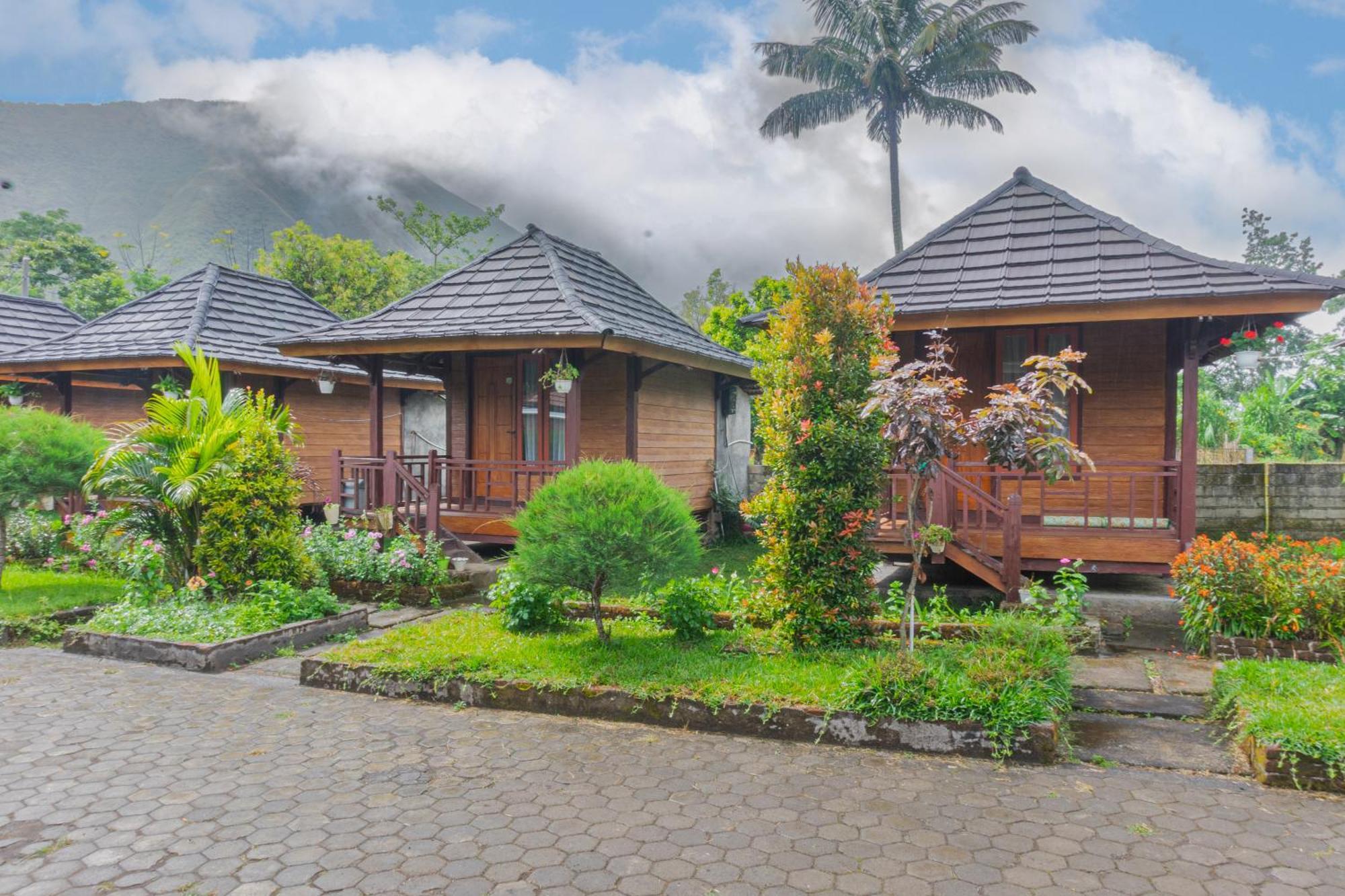 Puncak Rinjani Lodge Sembalunlawang Eksteriør billede